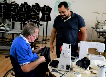 “Projeto Moda Inclusiva” expõe peças de roupas produzidas pelos alunos da DOA e incentiva capacitação profissional