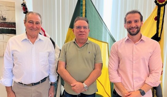 Prefeito nomeia Gilberto Tonelli secretário de Obras