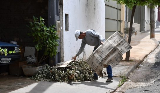 Ação intensifica limpeza de galerias e recolhimento de entulhos nos bairros de Olímpia