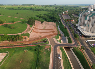 Prefeitura inicia construção do Estacionamento Municipal e obras de infraestrutura urbanística às margens da Avenida Aurora