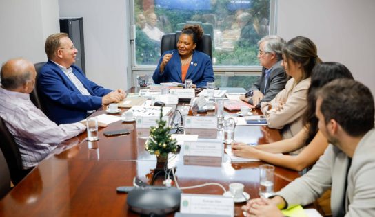 Prefeito garante apoio para o 60º Festival do Folclore e exposição permanente do Novo Museu com a Ministra da Cultura