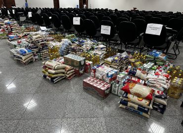 Entidades recebem mais de 12 toneladas de alimentos arrecadados com a pista solidária do Réveillon 2024