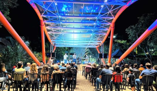 Cultura no Coreto retoma programação na Praça com sucessos das décadas de 60 até os anos 2000 no show “Flashback Tribute”