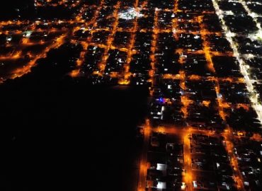 Mais de 20 bairros já receberam nova iluminação de LED