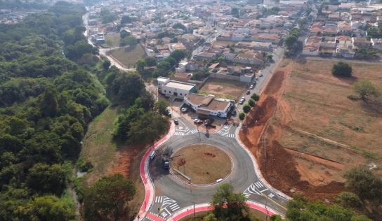 Trânsito liberado na nova rotatória em frente ao HB; obras na ponte do Matadouro avançam