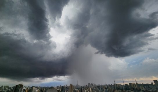 Ciclone extratropical chega ao estado de SP na madrugada deste sábado: INMET alerta para chuvas intensas e rajadas de ventos